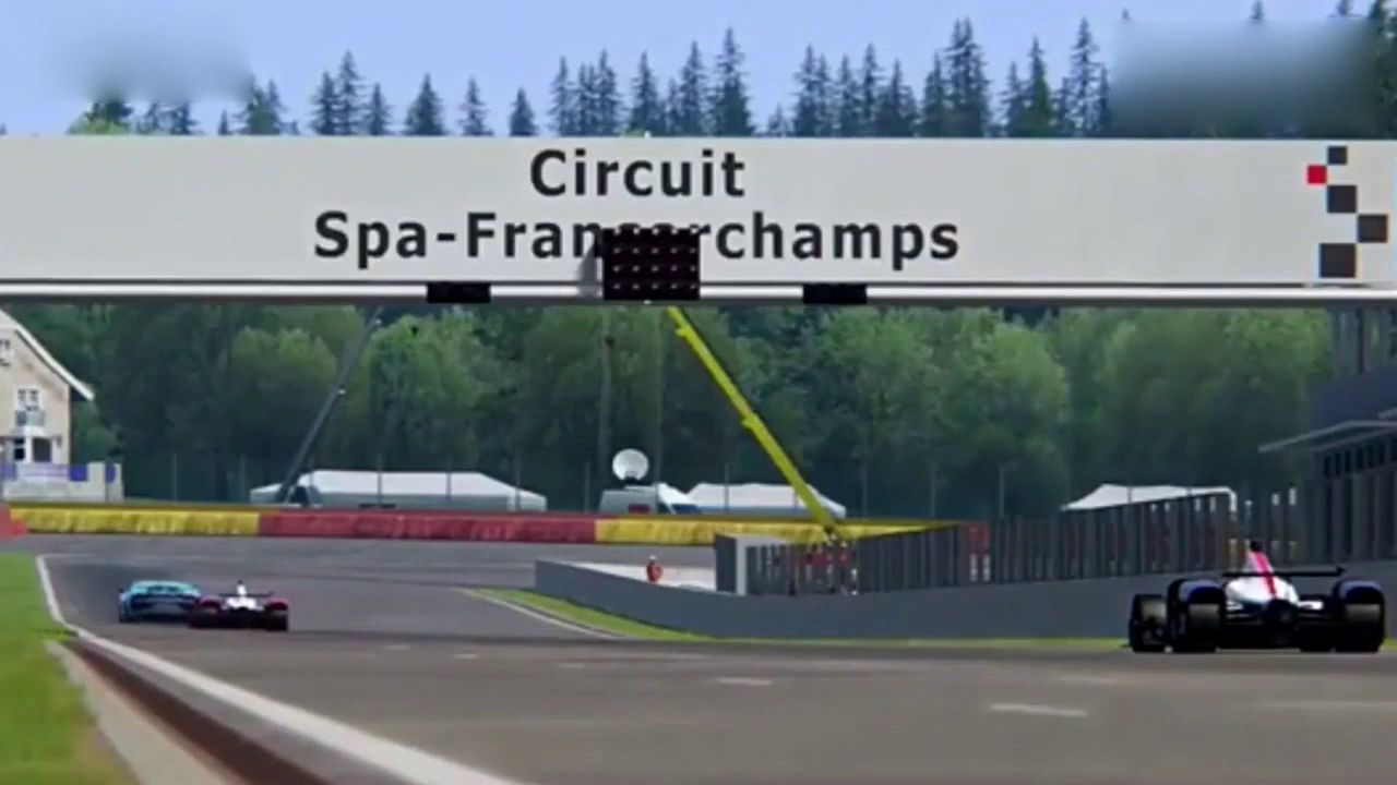 布加迪跑车对战F1赛车，被让了500米依旧被完爆！