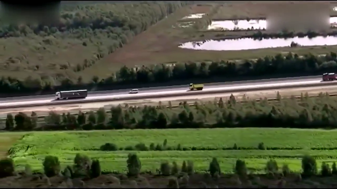 这台奔驰卡车一旦投入生产，大货车老司机的饭碗都要砸掉了！