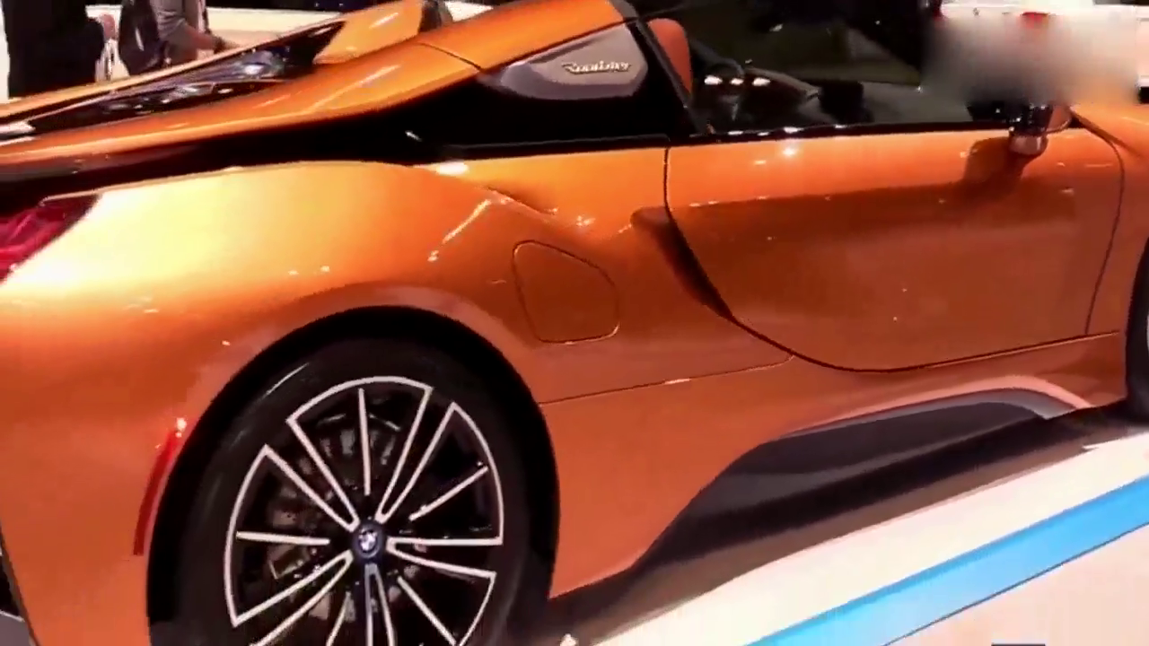 2018宝马I8跑车，内外高清展示，外观拉风霸气！你们喜欢吗？