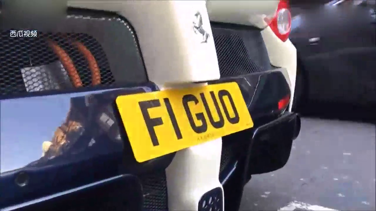 街拍2250万超级跑车-法拉利LaFerrari