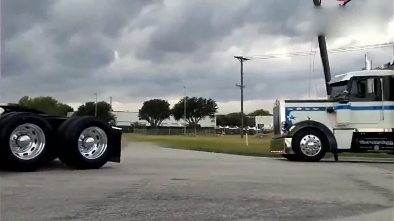 这还是我们心中拉货的大卡车吗？近距离感受美国的卡车文化