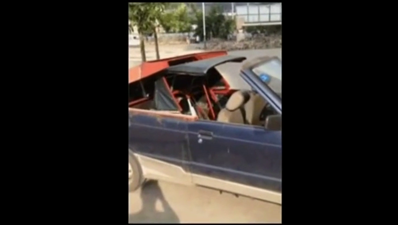 小伙开敞篷超级跑车，竟吐槽没有女朋友，看到车后不淡定了