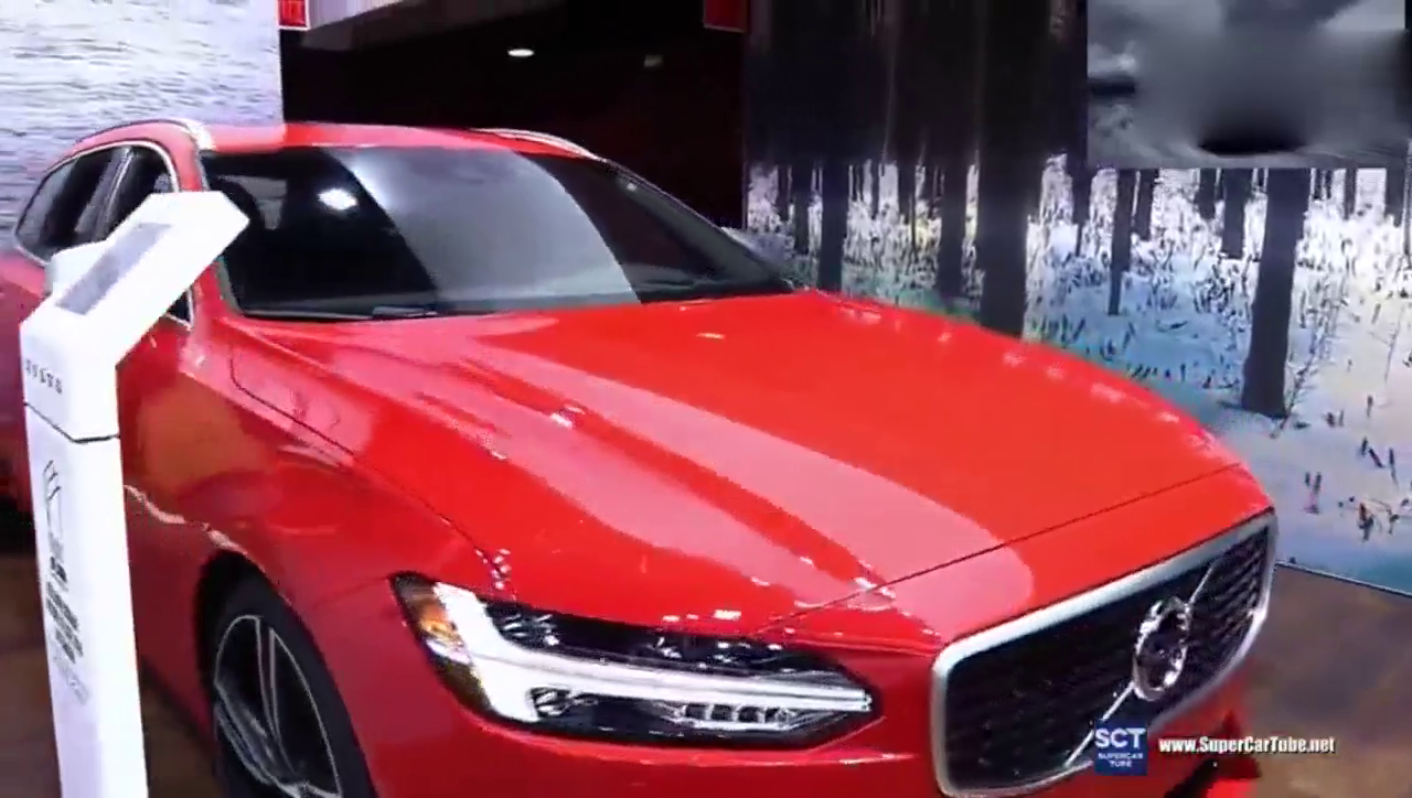 全新沃尔沃V90 T6的空间很完美，它拥有高等级安全配置的旅行车