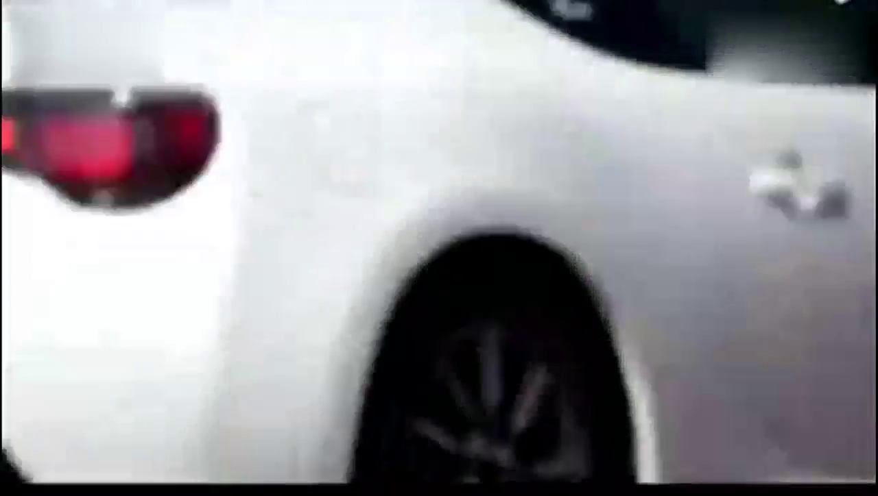 当跑车漂移遇上五菱漂移