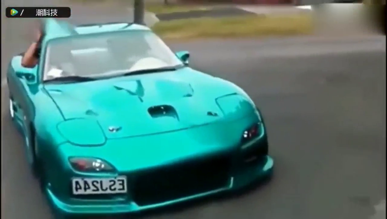 这是什么黑科技？跑车颜色竟可以随意切换！