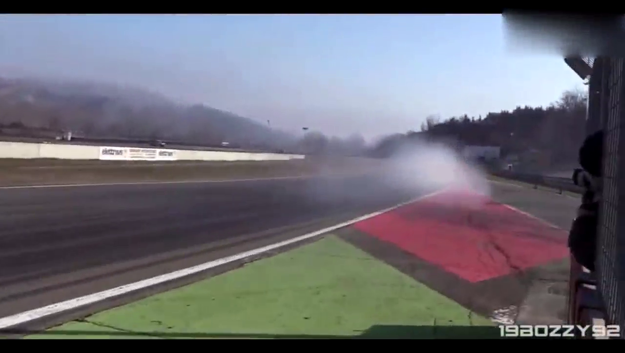 改装车同一弯道高速漂移，太帅了!