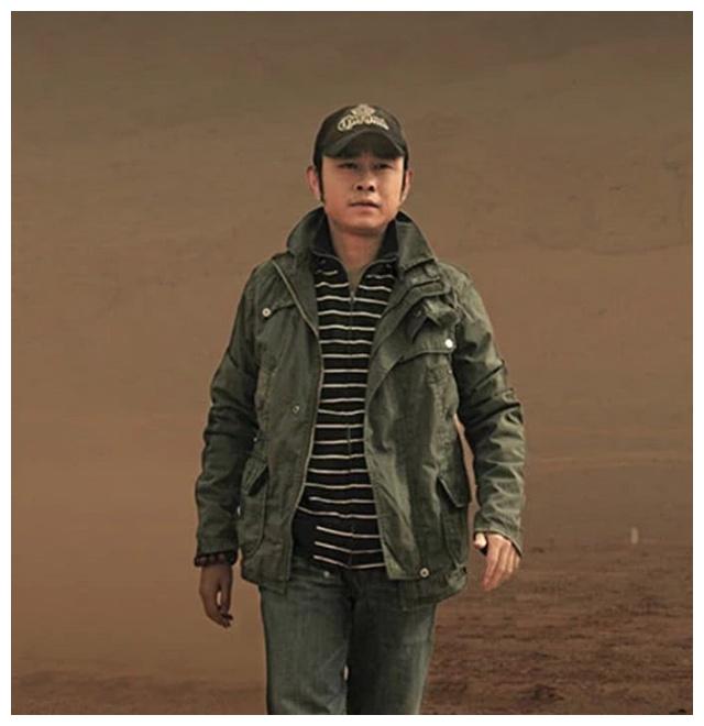 歌手刀郎近况曝光,淡出多年后发福明显,如今落魄到靠商演赚钱
