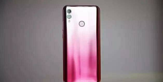 华为和荣耀是什么关系? 为什么华为会帮荣耀打广告?