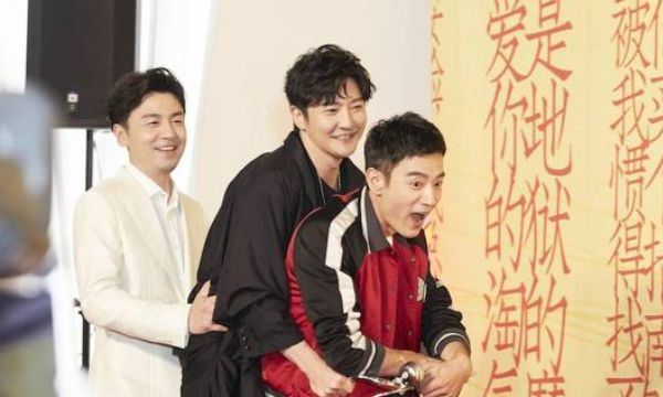 TF老BOYS三人换上古装,只有李光洁最帅,郭京