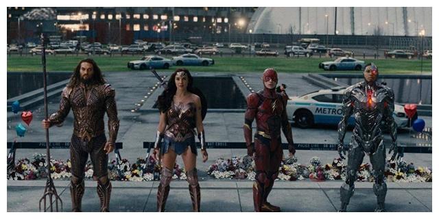 DC推《正义联盟2》前，《神奇女侠》导演：要推更多英雄个人电影