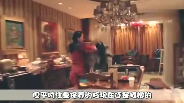 李亚鹏许晴公开恋情深夜带窦靖童散步三人有说有笑