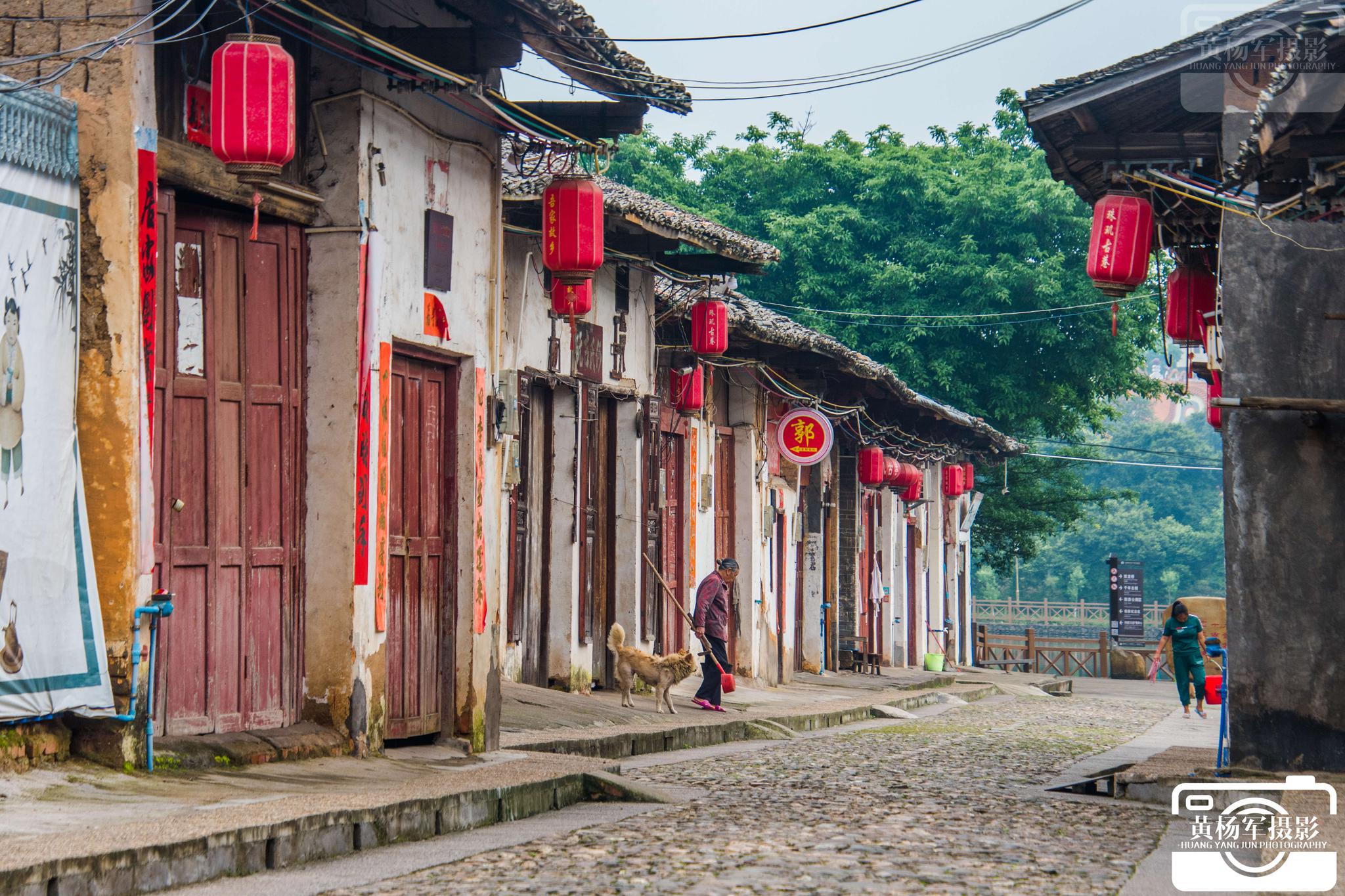 南雄约附近200米学生点