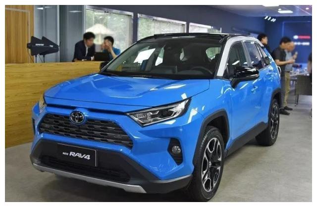 轮胎离地合辑 丰田RAV4被外媒差评