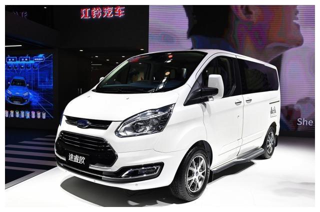 它才是MPV中“精品”,进口2.0T引擎,内饰比GL8豪华,仅18万!