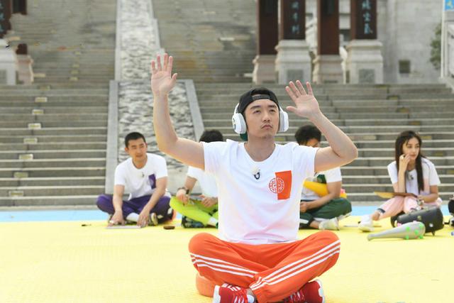 《极限挑战》收视率为何不敌《奔跑吧》，除了档期外还有什么原因