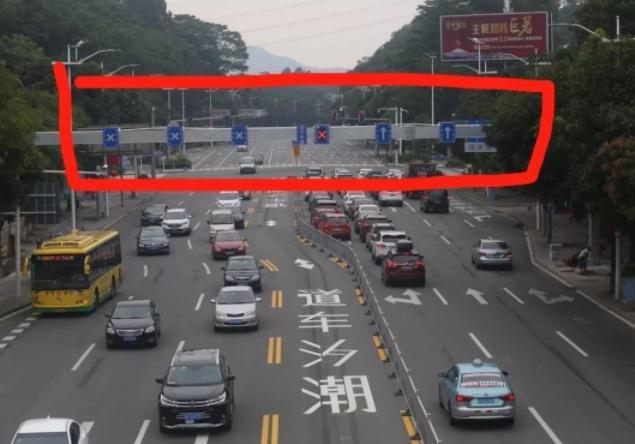 路遇潮汐车道怎么开?交警:认真学,不然不仅