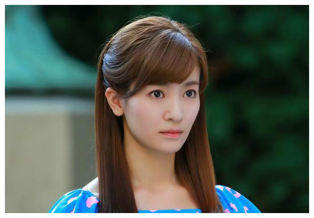 《花非花雾非雾》李晟有5套衣服,图2很少女,图5才让张睿动了心