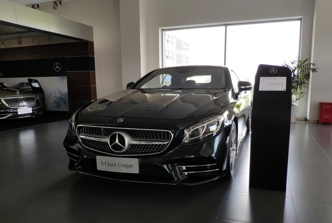 奔驰s450coupe,奔驰s450coupe改装 2018款奔驰s450轿跑实拍它是一台漂亮大气的奔驰s级轿跑车