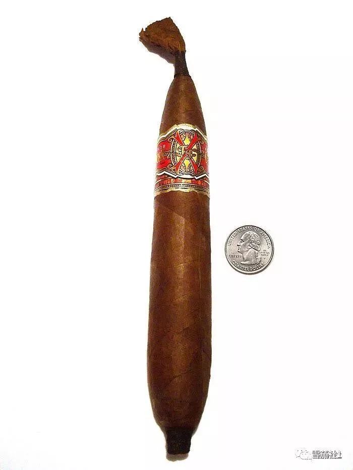 福恩特的“大肉瘤”雪茄闻所未闻盘点形形色色的异形雪茄 福恩特的“大肉瘤”雪茄闻所未闻 盘点形形色色的异形雪茄