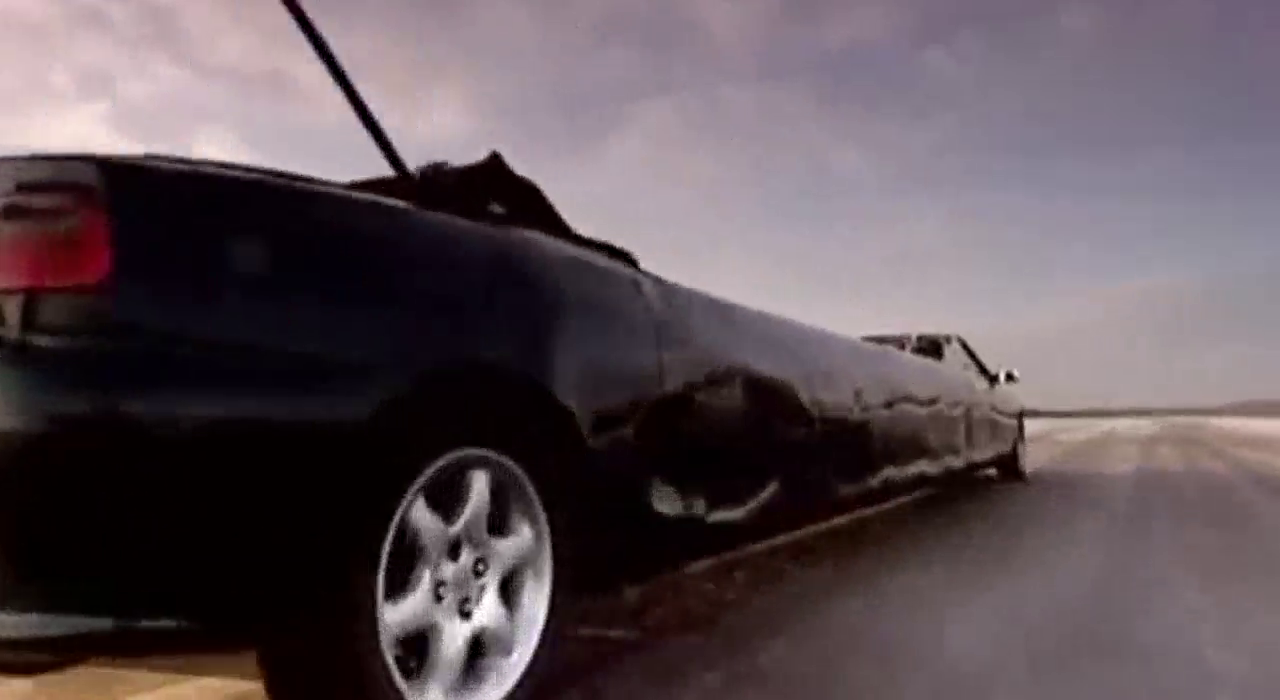 三贱客作死改装车 搞出一辆比赛道还长的车 上赛道真酸爽