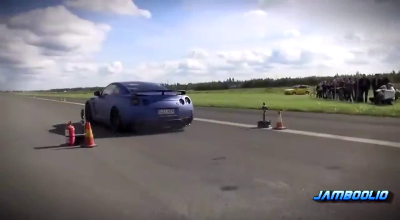 众多性能车直线加速，这性能不只是说说而已！