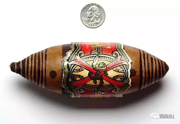 福恩特的“大肉瘤”雪茄闻所未闻盘点形形色色的异形雪茄 福恩特的“大肉瘤”雪茄闻所未闻 盘点形形色色的异形雪茄