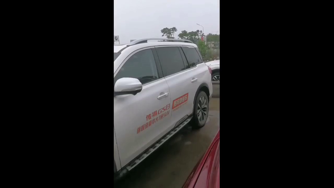 广汽传祺GS8全方位评测，你还会去买合资SUV吗？