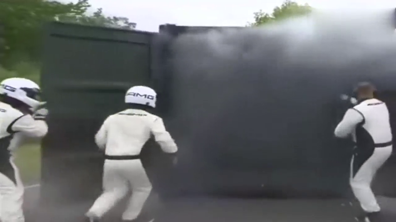 空降超豪华跑车，打开货柜那一刻我心跳不已！