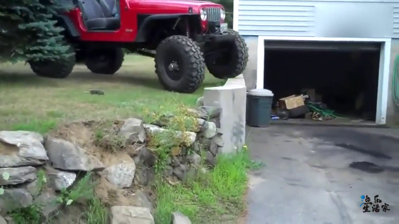 跑车志：给牧马人换上巨轮，一脚油门后才知道什么如履平地！