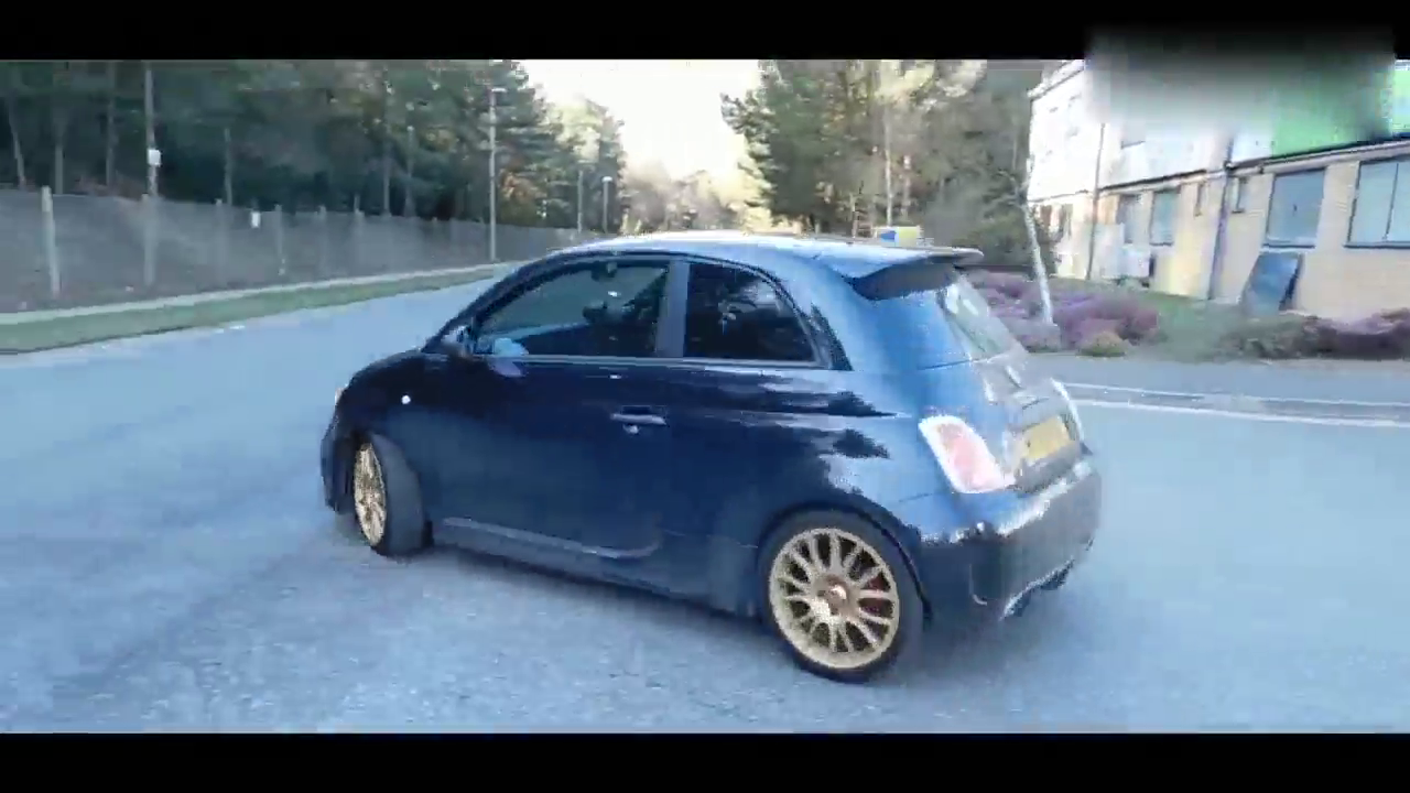 跑车改装车聚会离场，颜值与狂野只服GTR