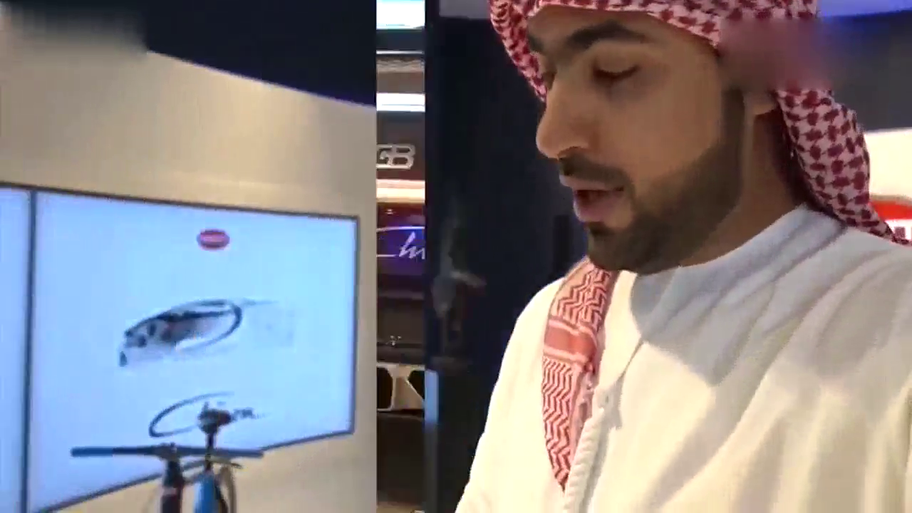 迪拜王子3000万买布加迪跑车，这气场不要太强大！