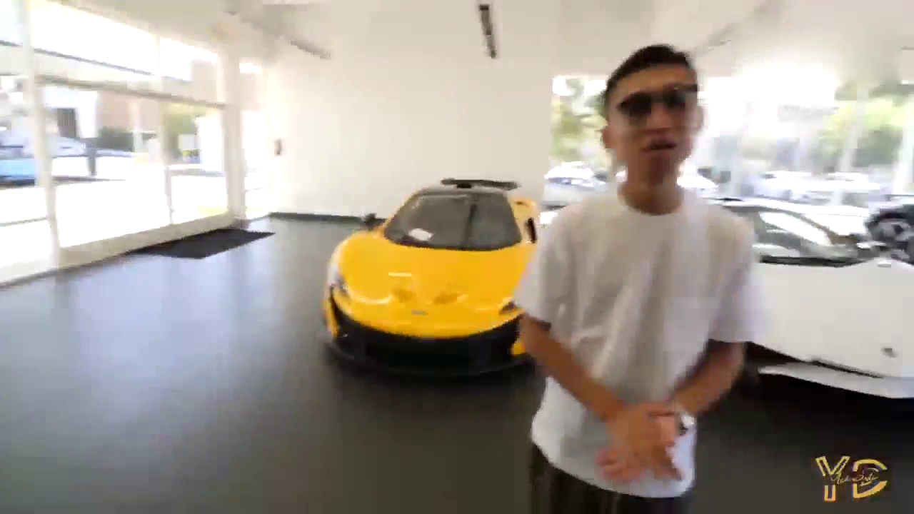 土豪带你参观兰博基尼4S店，看看几千万的跑车长啥样！