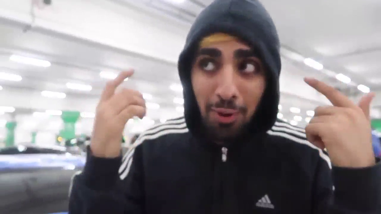 土豪开着跑车去买乔丹鞋，打开盒子后才知道有多惊喜