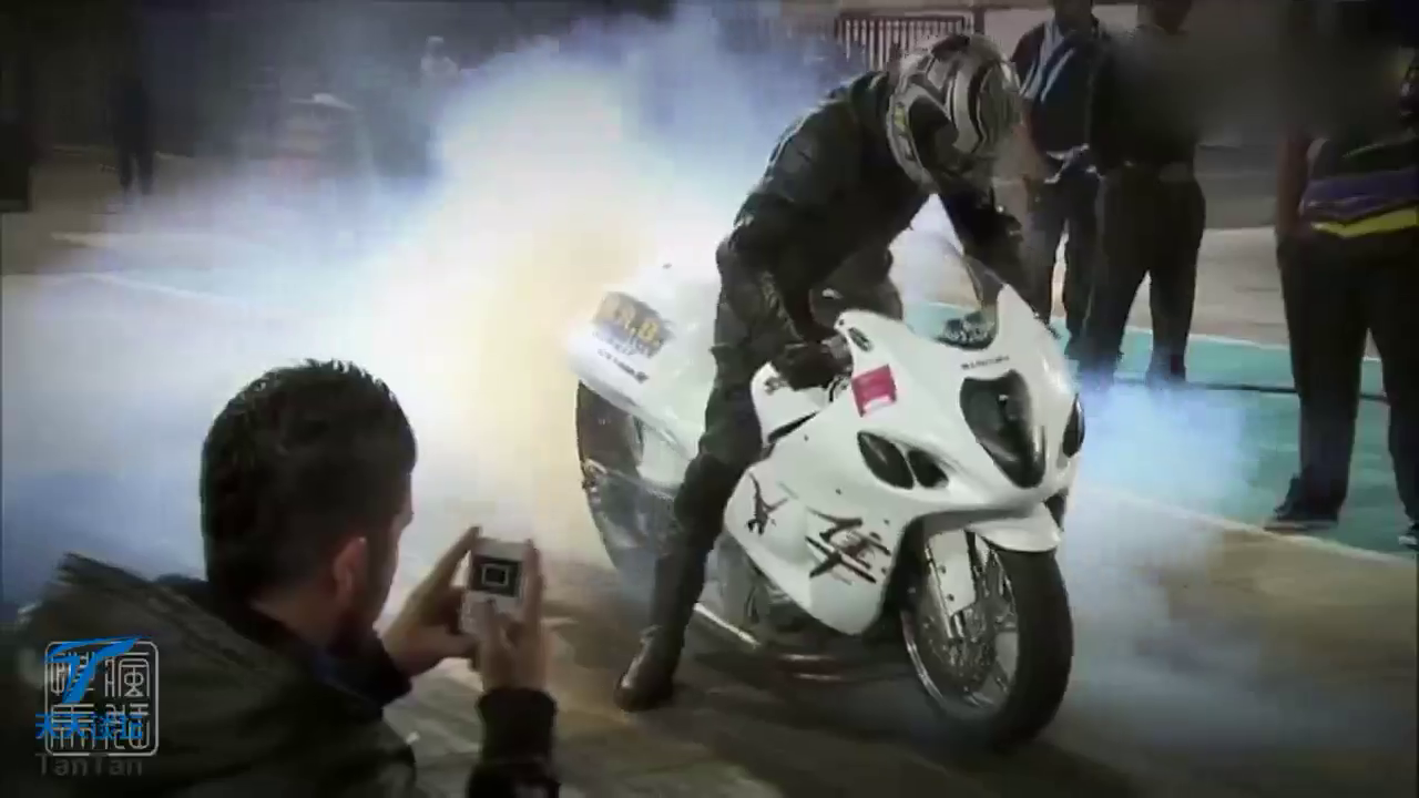 比火箭还快！体验8000马力暴力改装车