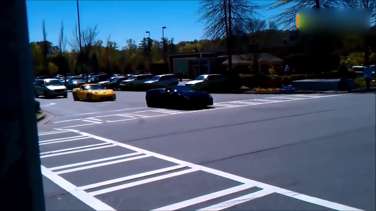 维修费太贵了！ 国外土豪开超级跑车意外车祸合集