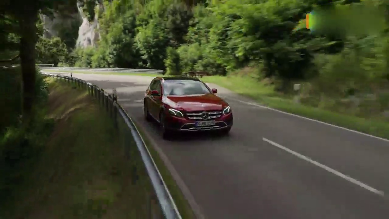 小S还是大C？新一代奔驰E-CLASS亮相纽约车展