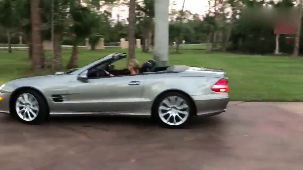 美国10年前的奔驰SL550跑车，什么才是德国制造！