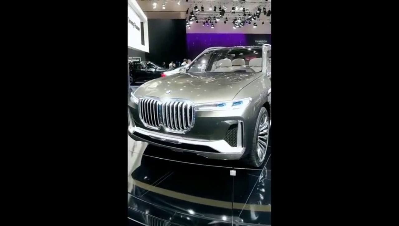 宝马X7概念款现身迪拜车展，能不能开上就看众泰了