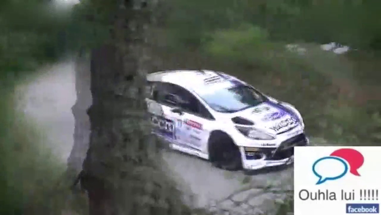 实拍：WRC赛道上的惊险一幕