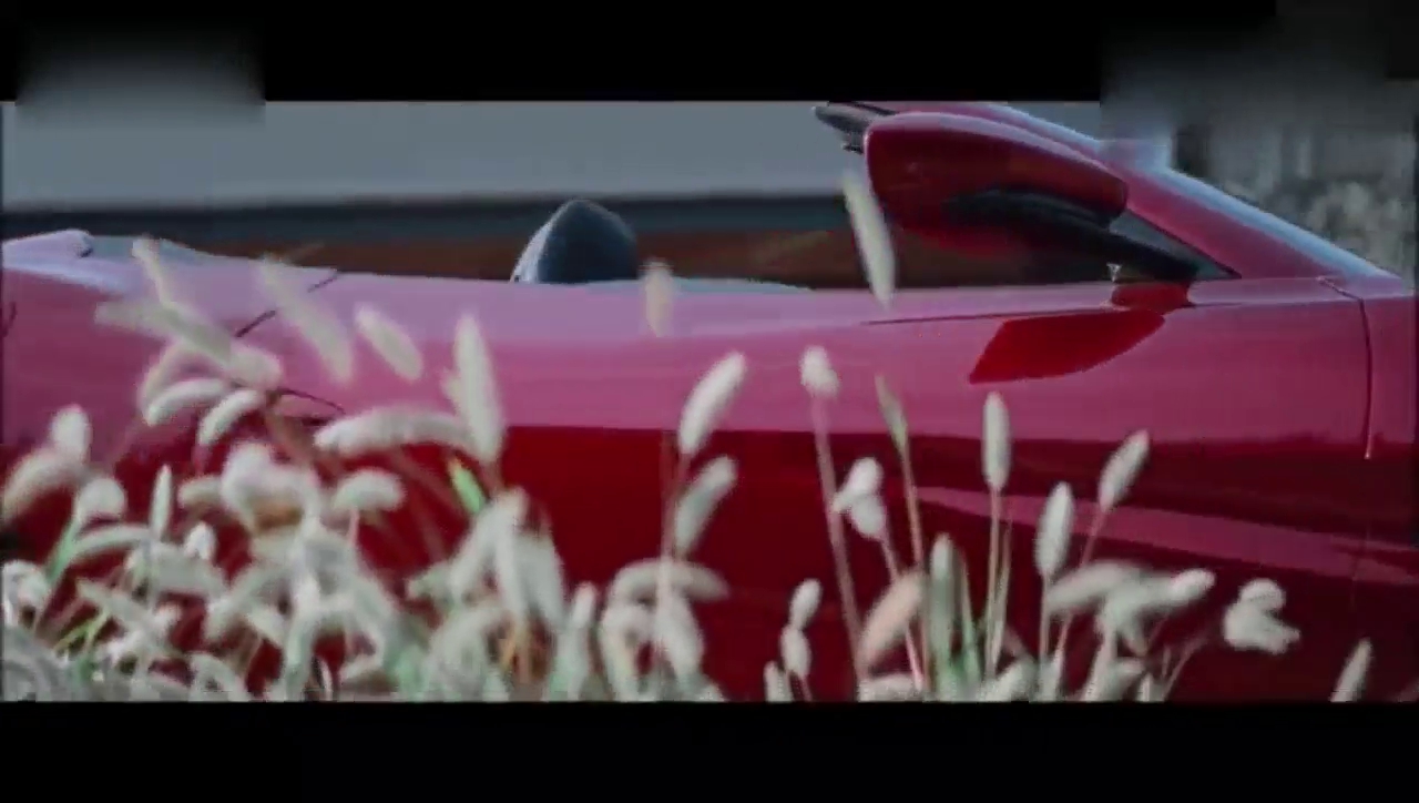 2018款法拉利跑车，变形的那一刻才知道啥叫霸气