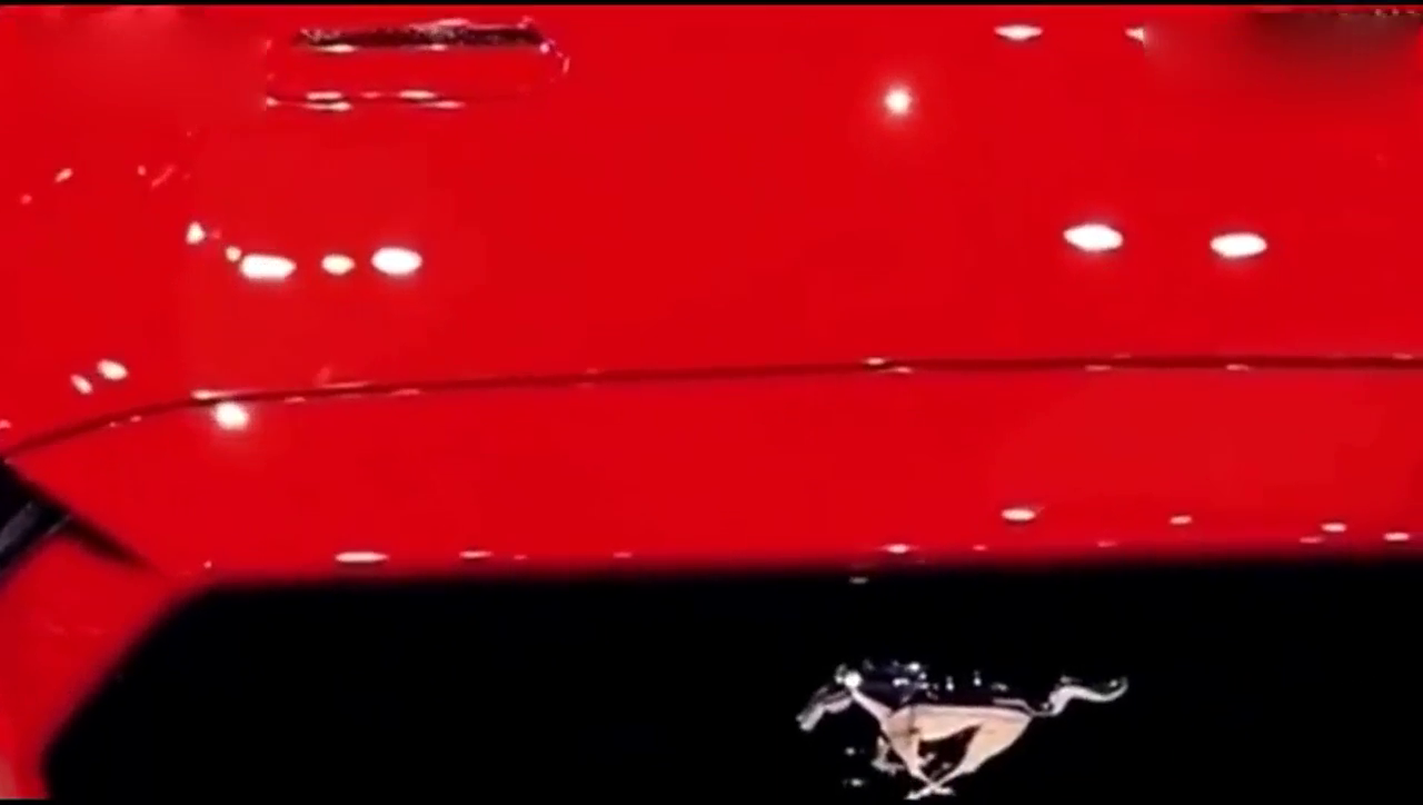 福特野马超级跑车，感觉竞争36万起的奥迪A6L压力有点大