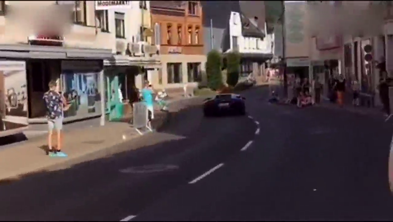 街拍，众多高性能跑车街头加速暴秀声浪