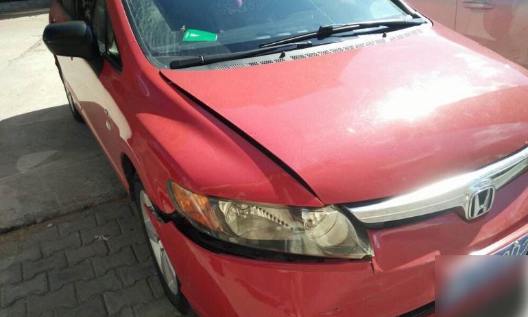 私家车自己蹭掉漆报保险还是自己修？差别很大，这笔账告诉你答案