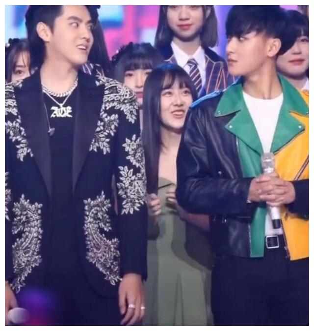 2019跨年:黄子韬吴亦凡世纪拥抱,蔡徐坤直播喊