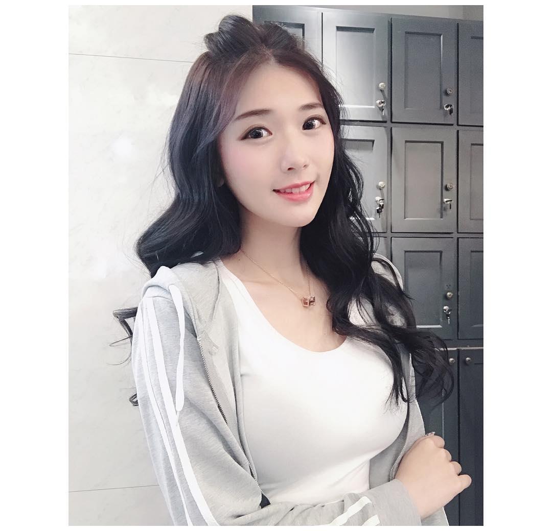 最正辣妈谢薇安vivian让男粉恋爱感喷发啦