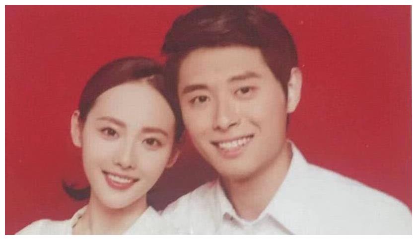 以为赵丽颖冯绍峰结婚照够甜,看到张嘉倪买超