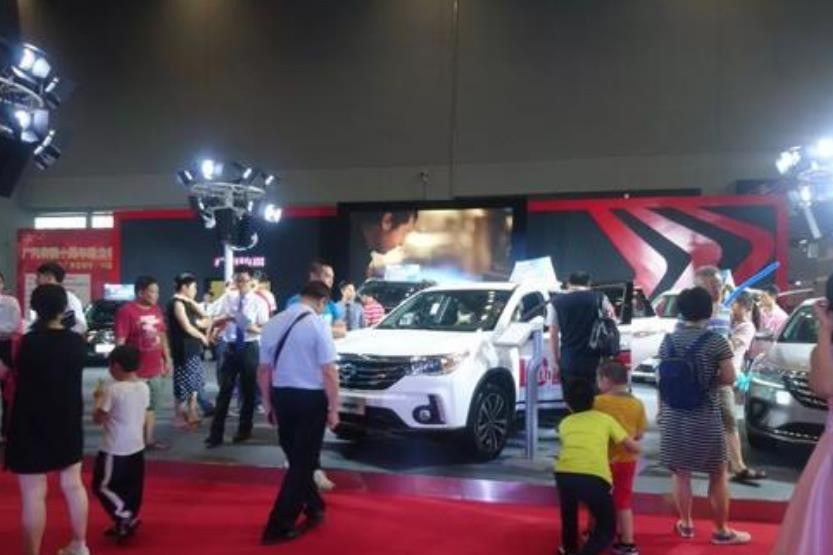 买车去车展还是4S店？老司机：聪明人都选这里