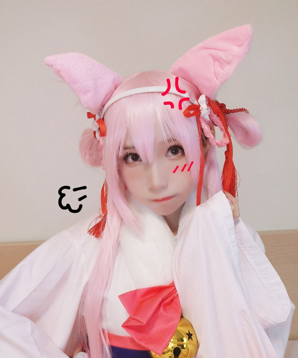 出镜:山田染染服装:初兽猫cos