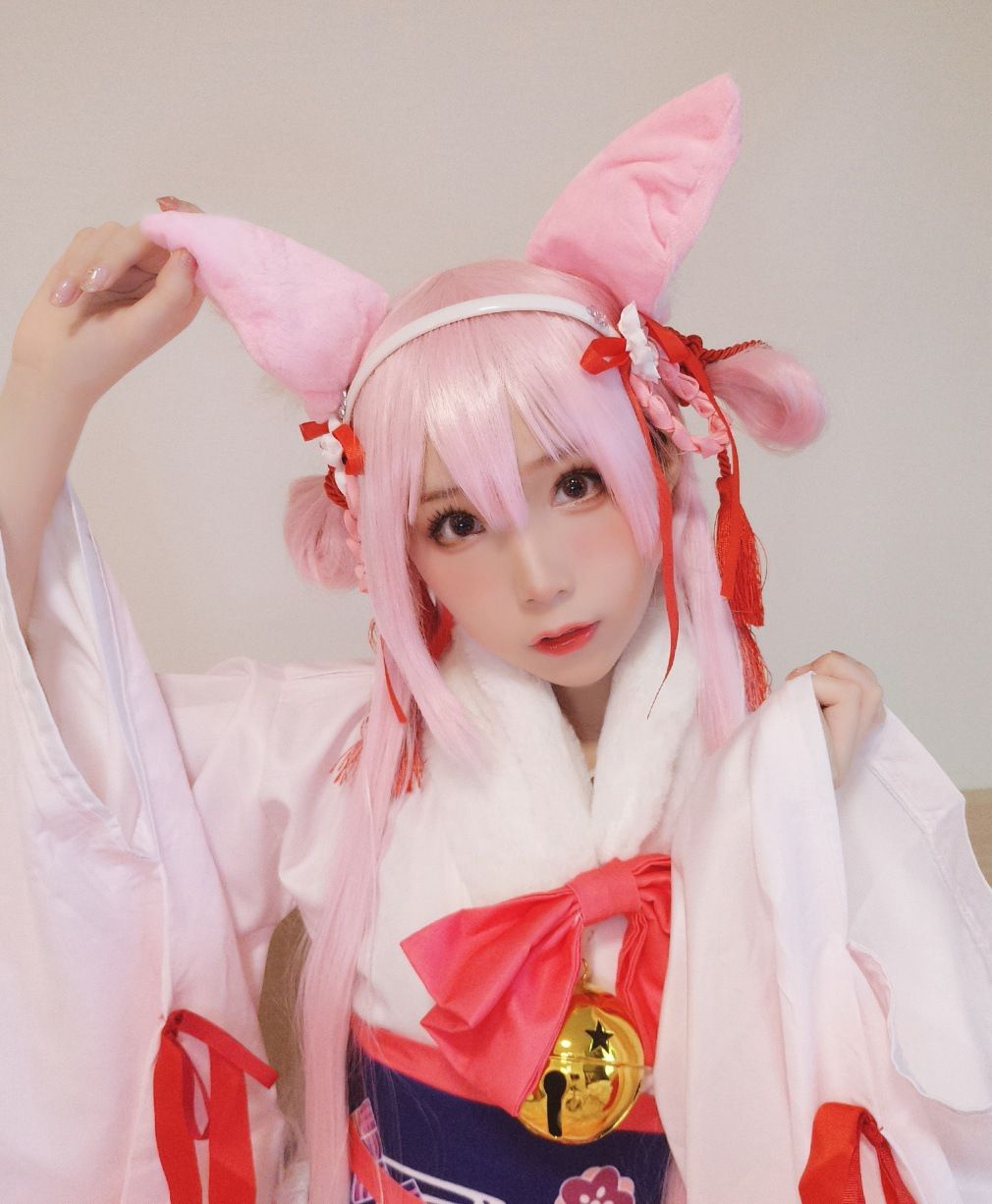 出镜:山田染染服装:初兽猫cos