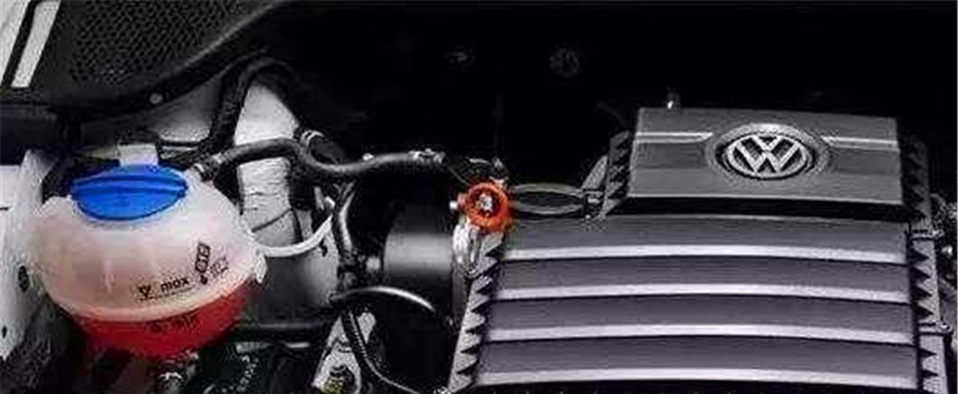 汽车冷却液是粉色的，不小心加了200-300毫升绿色的，该怎么办？